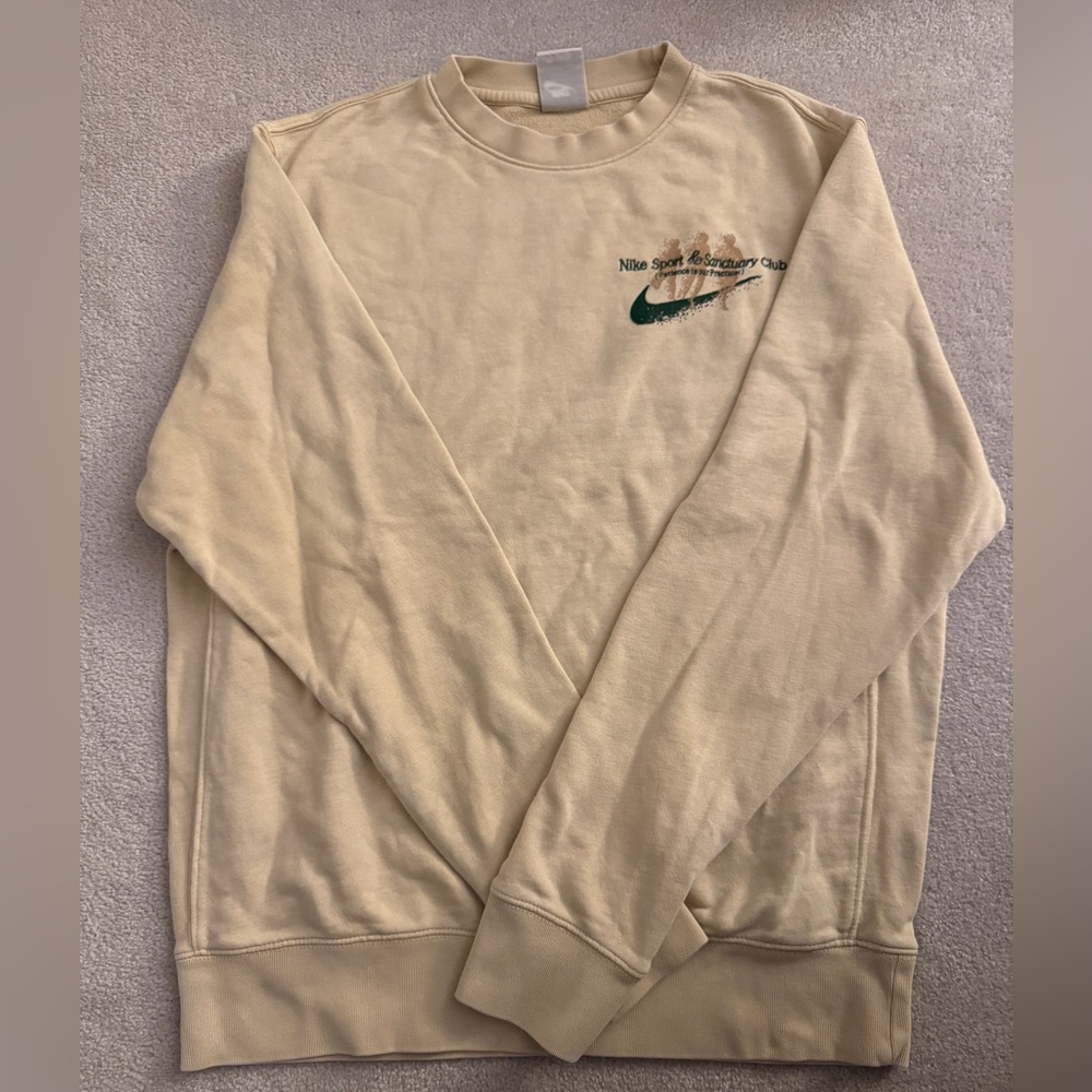 NIKE Women’s Beige Crewneck Sweater
